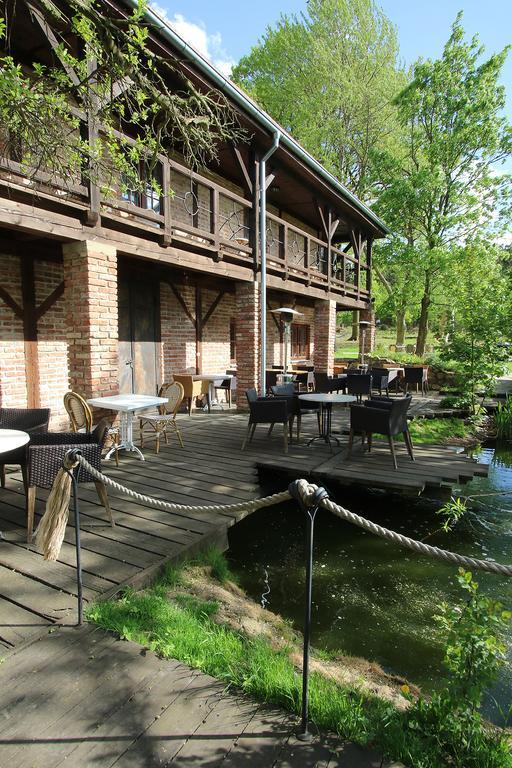 Areal Botanika Hotell Unhošť Exteriör bild