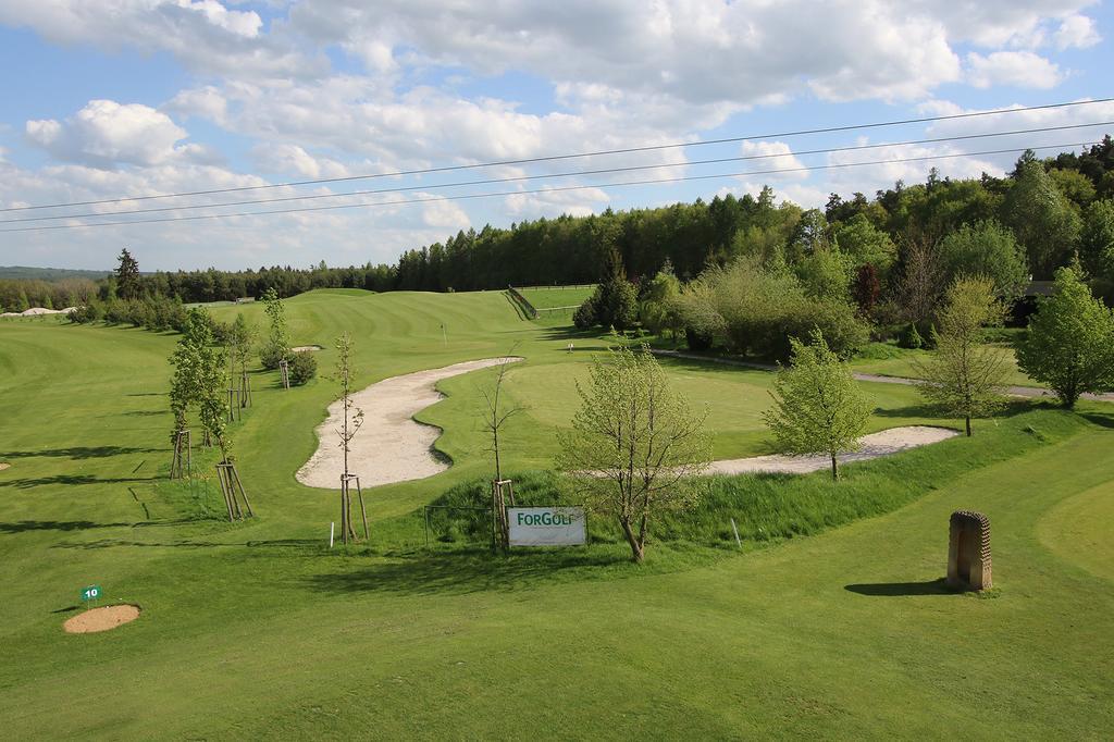 Areal Botanika Hotell Unhošť Exteriör bild