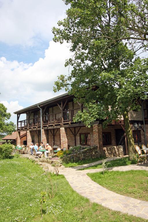 Areal Botanika Hotell Unhošť Exteriör bild