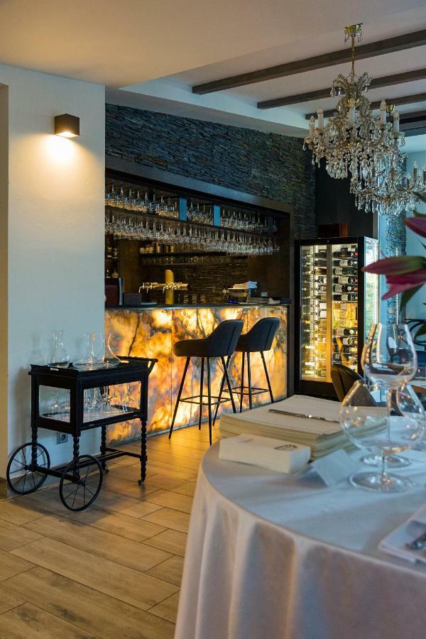 Areal Botanika Hotell Unhošť Exteriör bild